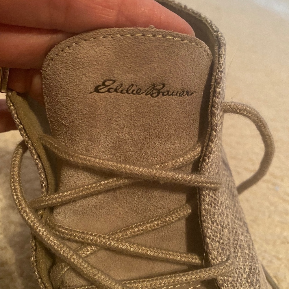 Eddie Bauer Ladies walking shoes-Size 8-New